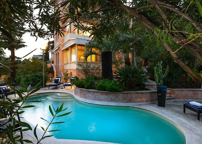 Gioiello 10, Emma Villa