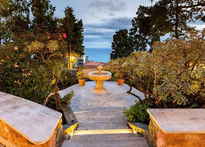 Villa Gioiello 10, Emma