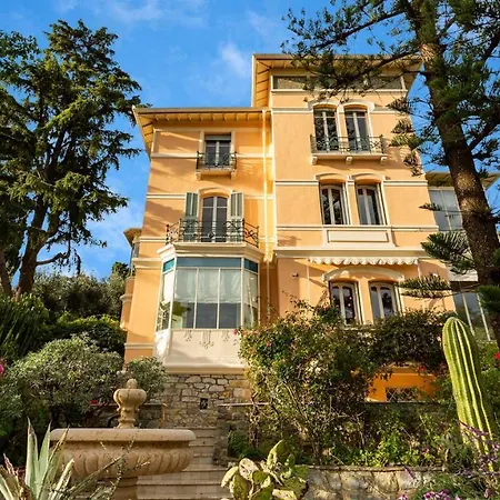 Gioiello 10, Emma Villa *