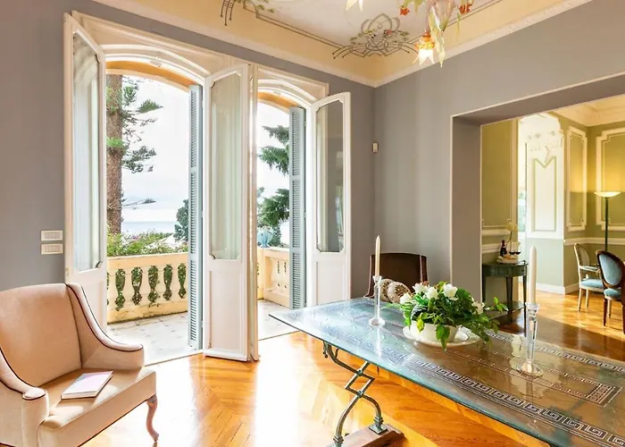 Gioiello 10, Emma Вілла *