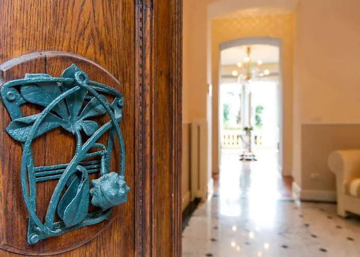 Villa Gioiello 10, Emma Sanremo