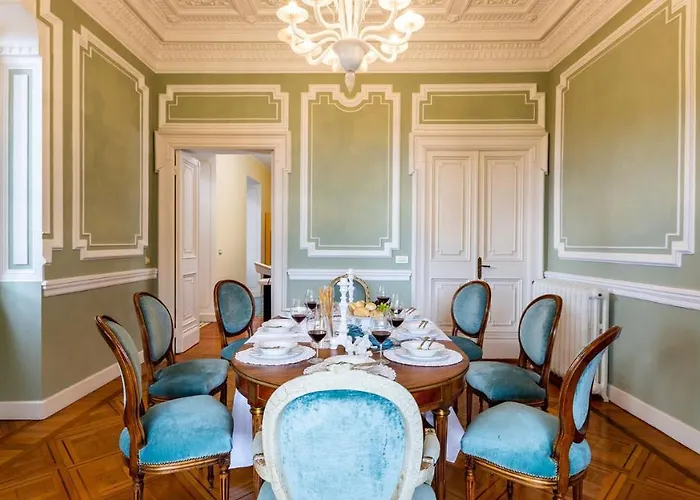 Вілла Gioiello 10, Emma