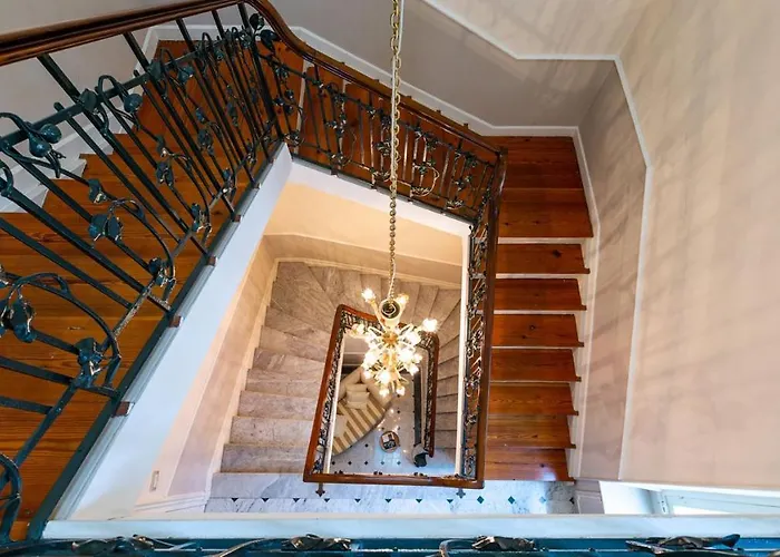 Villa Gioiello 10, Emma