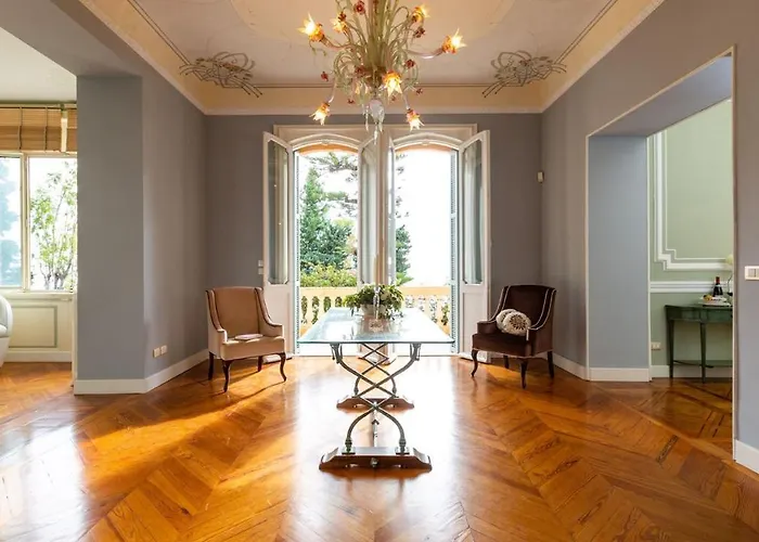 Gioiello 10, Emma Villa